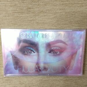 Huda Beauty Mercury Retrograde Eyeshadow Palette